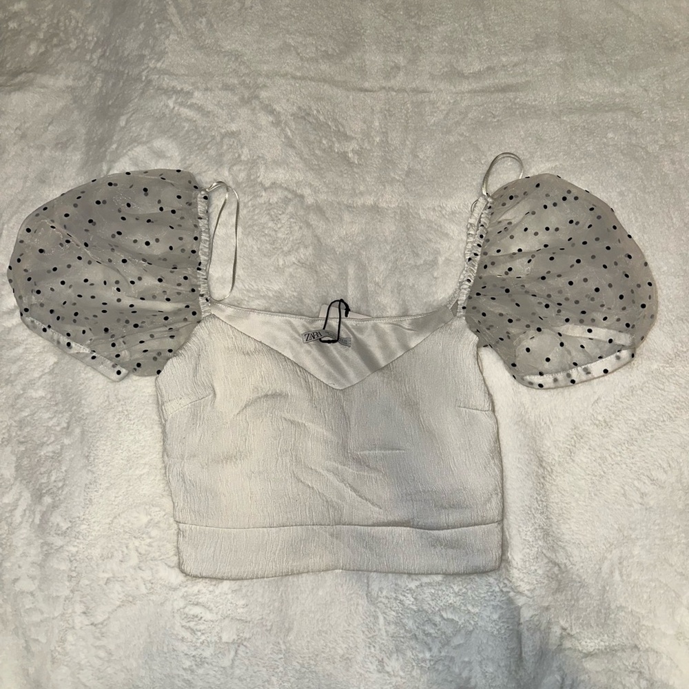 Zara white top with puff sleeves